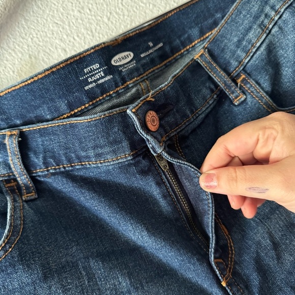 Old Navy Women's Fitted Regular Mid-Wash Denim Cuffed Shorts Plus 14 Denim NEW - Picture 8 of 10